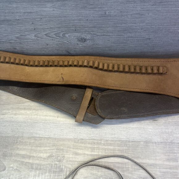 Vintage Leather Gun Holster Sz 42 For 22 Bullets Made In Mexico Western Cowboy - Picture 3 of 16
